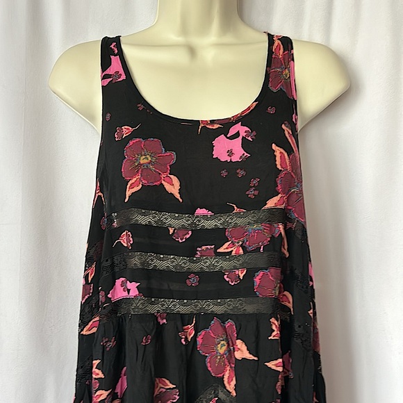 Intimately Free People Boho Black Floral Lace Mini Dress **Size SP** 🌺🌺 - Picture 3 of 6